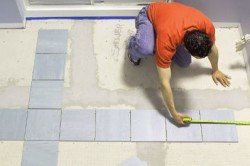 Як класти плитку в кутах ванної – способи, стикування, укладання (відео)