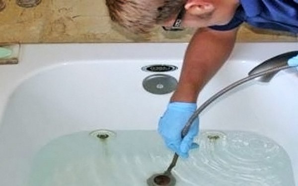 Чистка каналізації: пристосування і доступні технології очищення труб