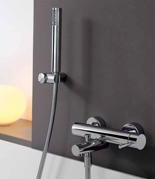 Як правильно вибрати змішувач для ванни з душем, та їх види Як правильно вибрати змішувач для ванни з душем, та їх види