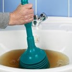 Трос для прочищення каналізації: очищення труб своїми руками Трос для прочищення каналізації: очищення труб своїми руками