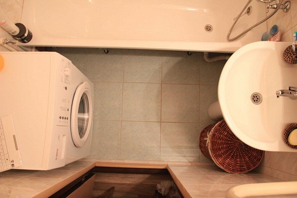 Дизайн маленької ванної: як візуально розширити простір