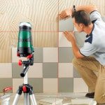 Як клеїти плитку на стіну правильно