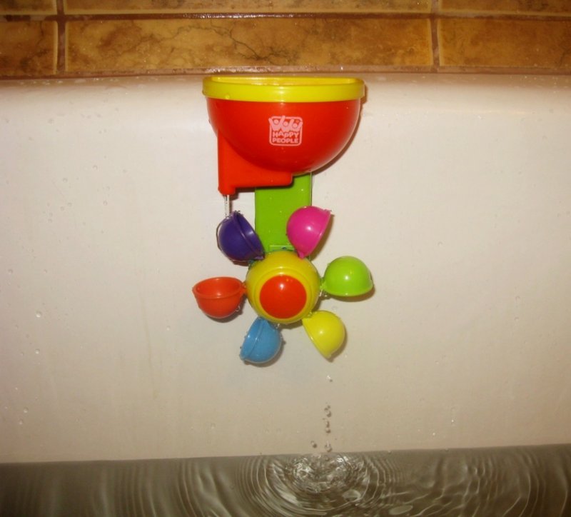 Які бувають іграшки для ванної: особливості вибору безпеки