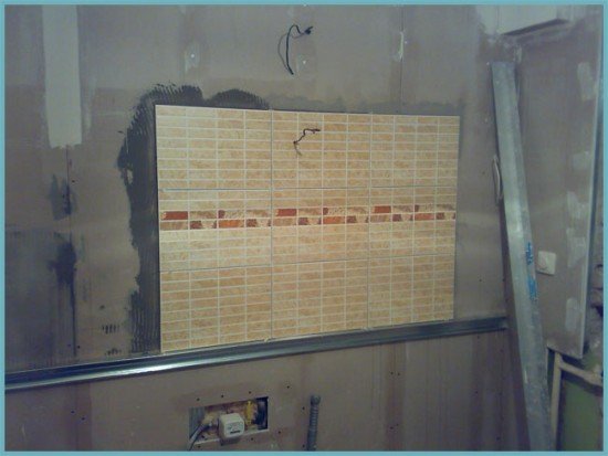 Як треба клеїти плитку на гіпсокартон