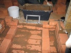 Цегляна піч для лазні з топкою з передбанника своїми руками: поетапна технологія і правила кладки Цегляна піч для лазні з топкою з передбанника своїми руками: поетапна технологія і правила кладки