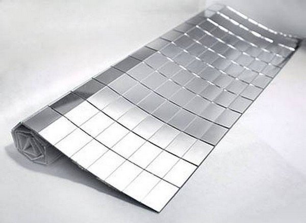 Дзеркальна плитка: яка буває і як правильно укладати