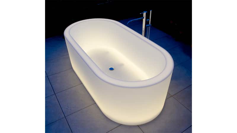 Ванна пластикова: фото, догляд, достоїнства і недоліки