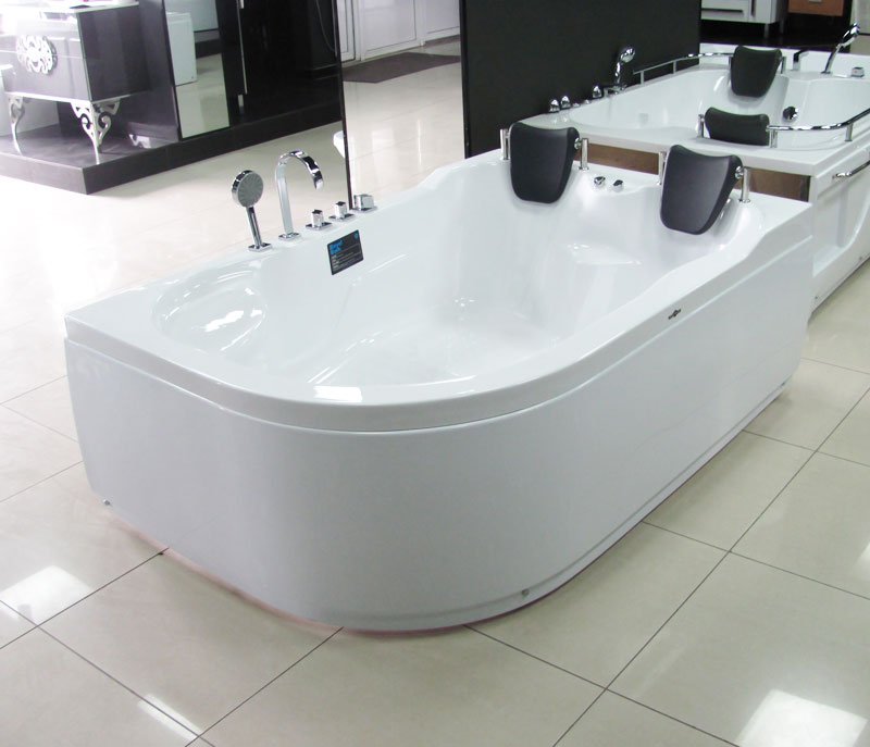 Всі існуючі види ванн, які краще вибрати моделі і чому