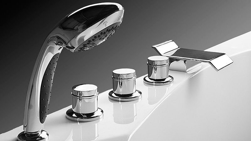 Висота змішувача над ванною: установка своїми руками