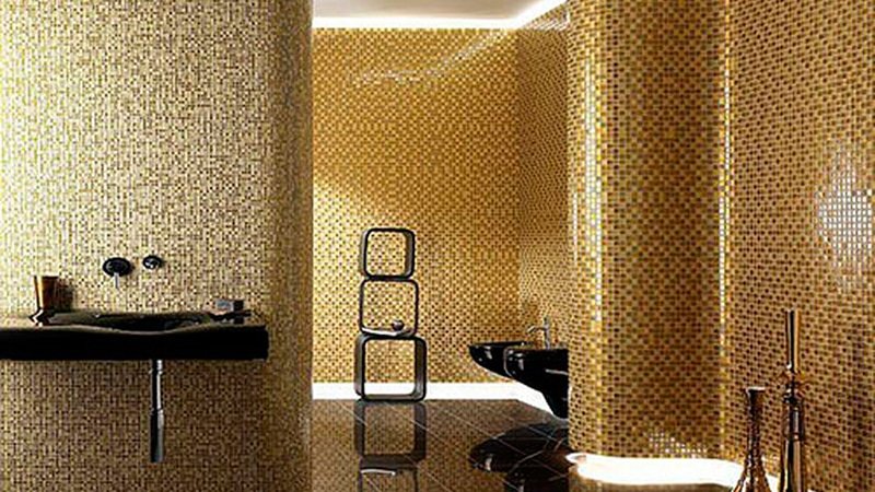 Золота плитка для ванної кімнати: нетипової дизайн