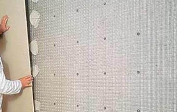 Як правильно робиться підготовка стін під плитку у ванній