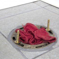 Як встановити унітаз на підлогу з кахлю (керамічної плитки) своїми руками