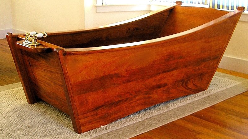 Деревяна ванна: переваги та недоліки