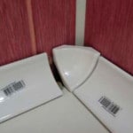 Бордюр для ванної: керамічний або пластиковий