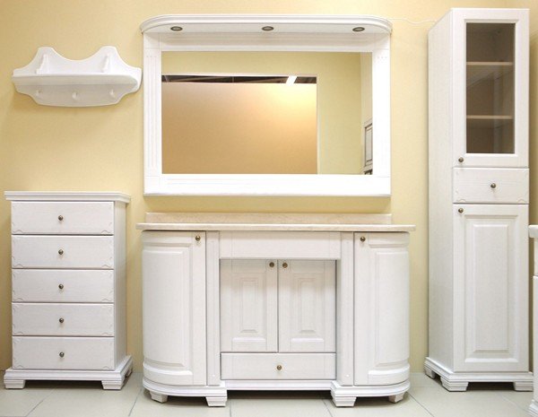 Гарнітур у ванну кімнату: як вибрати якісні меблі