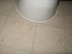 Як встановити унітаз на підлогу з кахлю (керамічної плитки) своїми руками