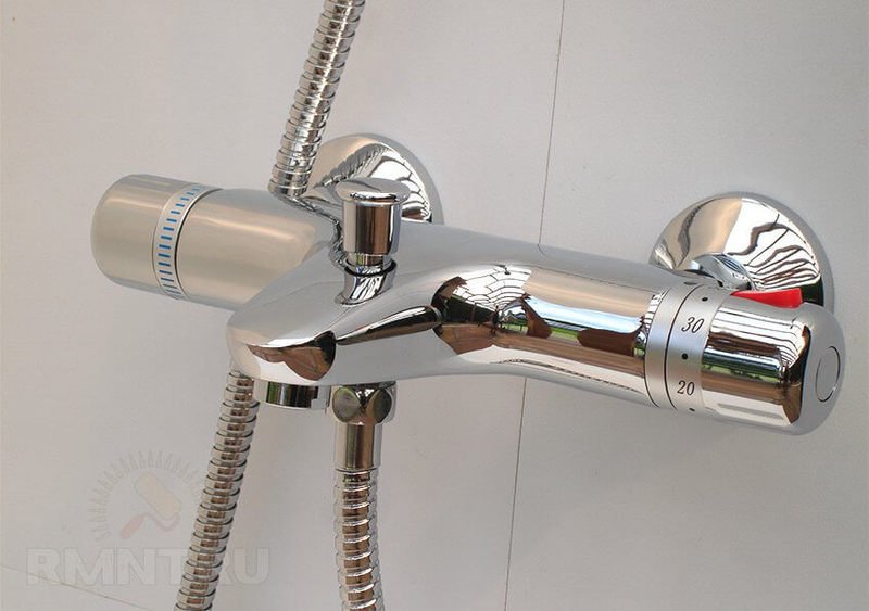 Змішувач з термостатом для ванни з душем, які є види