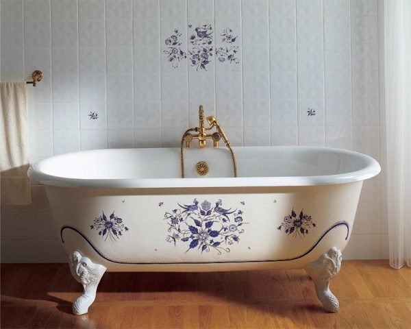 Як правильно встановити ванну на ніжках своїми руками — відео інструкція та фото