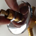 Картридж для змішувача душової кабіни: заміна своїми руками