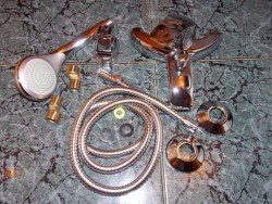 Ремонт змішувача у ванній: як полагодити своїми руками