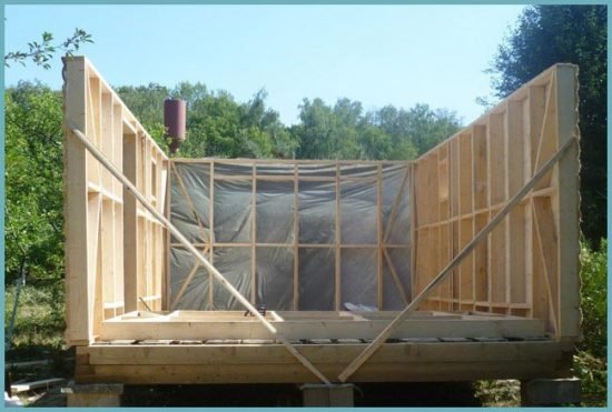 З чого побудувати справжню лазню своїми руками