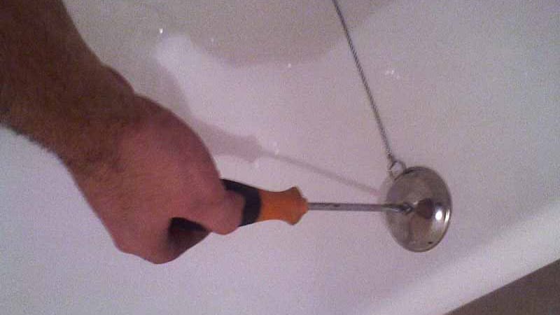 Злив для ванної: установка своїми руками