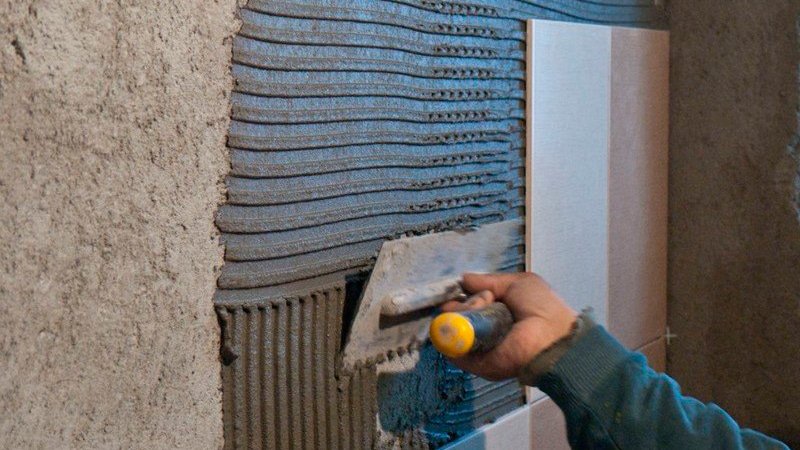 Облицювання плиткою ванної кімнати своїми руками