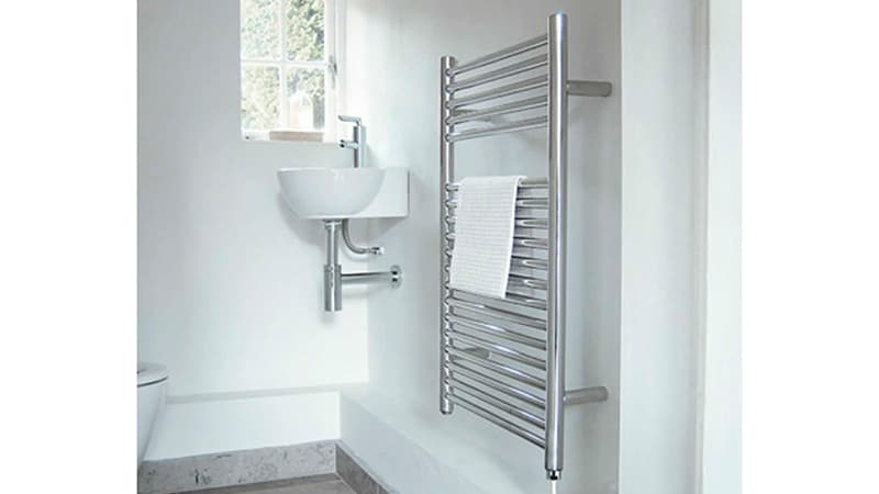 Рушникосушка у ванні: як правильно вибрати і який