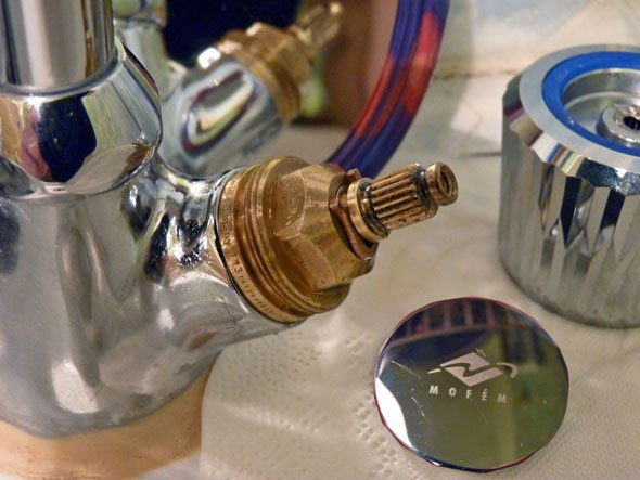 Змішувач двухвентильного типу: як розібрати і відремонтувати