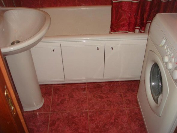 Екран під ванну з пластикових панелей: робимо своїми руками