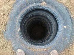 Економічна зливна яма з покришок своїми руками: поетапна технологія пристрою