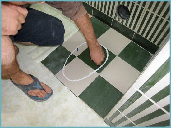 Як встановити унітаз на підлогу з кахлю (керамічної плитки) своїми руками