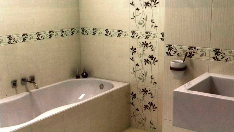 Фото плитка у ванній з малюнком: красива синя