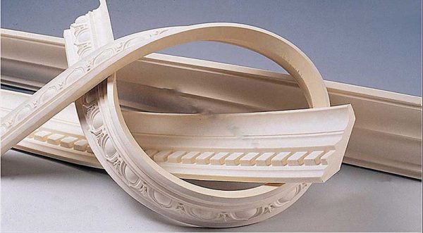 Плінтус для ванни на підлогу — вибір і установка (відео, фото)