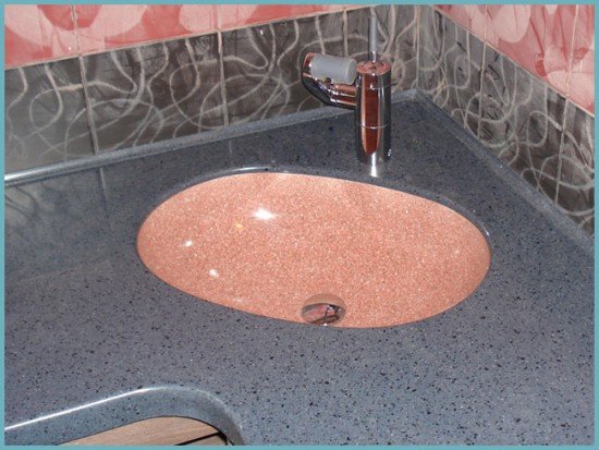 Вибираємо камяну мийку для кухні