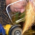 Демонтаж чавунної ванни: вивезення ванн своїми силами