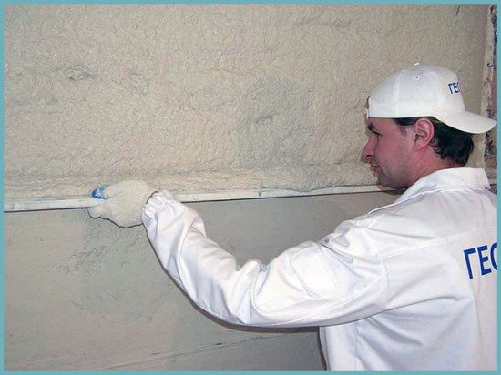Технологія вирівнювання стін гіпсовою штукатуркою