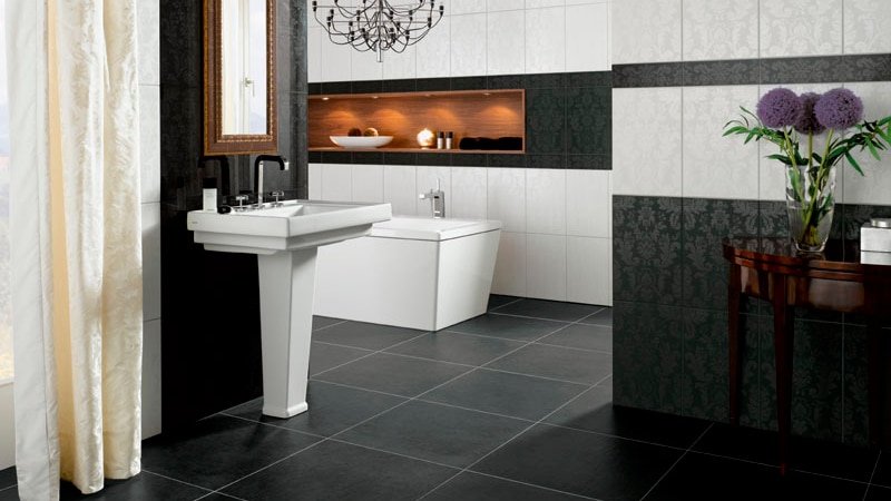 Золота плитка для ванної кімнати: нетипової дизайн