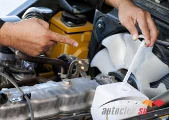 Безпечний вибір: як вибрати незамерзайку для авто і одночасно убезпечити себе та оточуючих