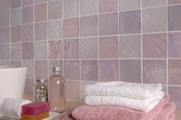 Як просвердлити кахельну плитку на стіні — фото та відео інструкція пошаговоя Як просвердлити кахельну плитку на стіні — фото та відео інструкція пошаговоя