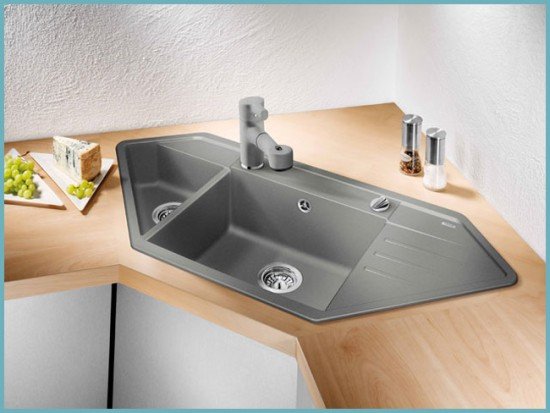 Кутова мийка для кухні: нюанси вибору