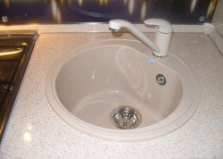 Підбираємо мийку для кухні маленького розміру Підбираємо мийку для кухні маленького розміру