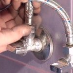 Підключення душової кабіни до водопроводу і каналізації своїми руками