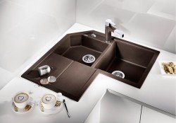 Кутова мийка для кухні: нюанси вибору Кутова мийка для кухні: нюанси вибору