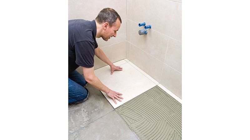 Облицювання плиткою ванної кімнати своїми руками