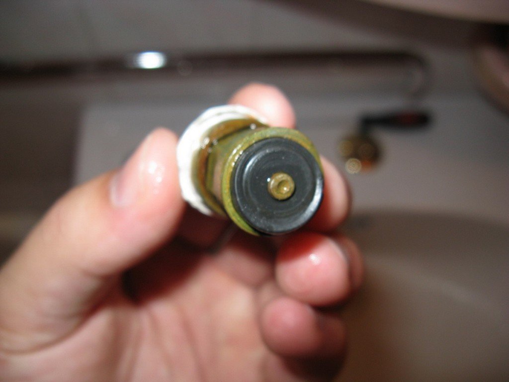 Як замінити кран буксу в разі несправності змішувача Як замінити кран буксу в разі несправності змішувача