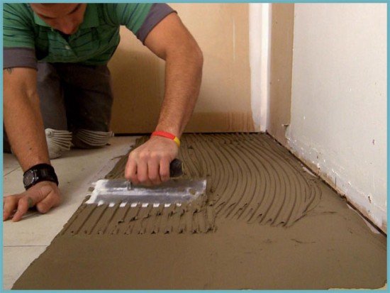 Як правильно зробити укладання плитки у ванній кімнаті своїми руками