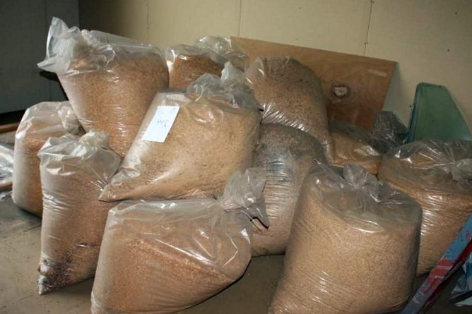 Тирсу як утеплювач: вибираємо утеплювач з тирси Тирсу як утеплювач: вибираємо утеплювач з тирси