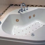 Ремонт джакузі: як виконати ремонт гідромасажних ванн