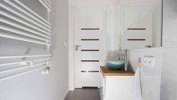 Функціональні особливості раковин з підвісною тумбою для ванної кімнати